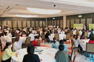 画像:学生大会に参加する学生
